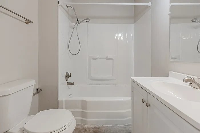 Building Photo - 712 2nd Way