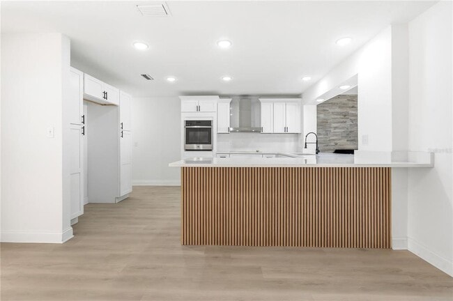 Building Photo - 1985 Japonica Rd