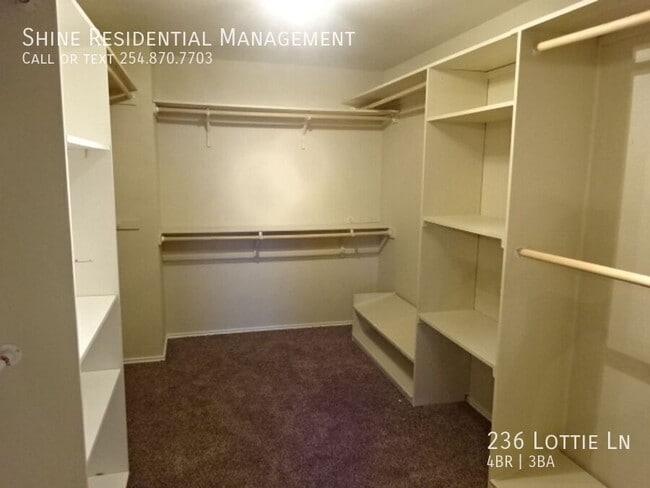 Building Photo - 236 Lottie Ln