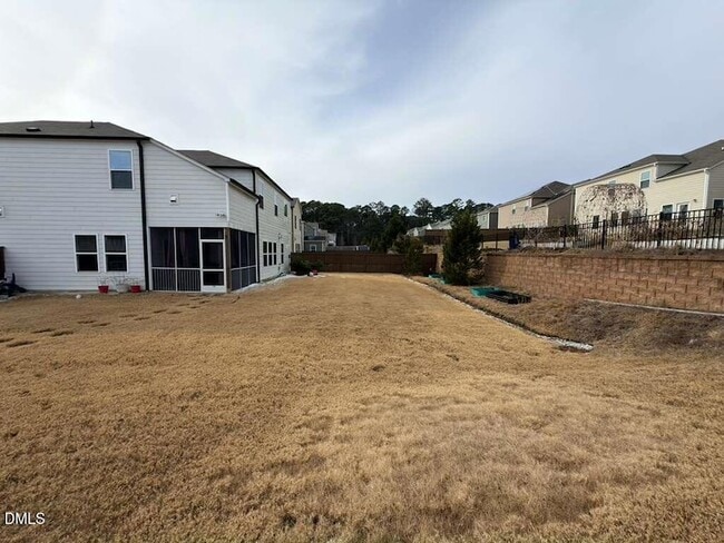 Building Photo - 3500 Barn Rd