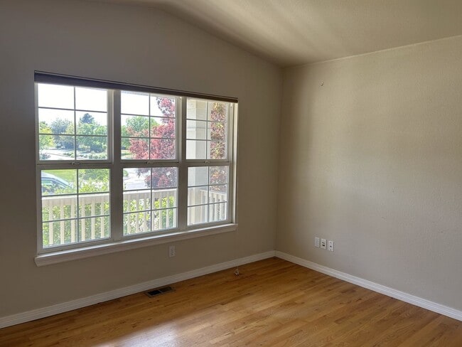 Building Photo - Beautiful Windsor Home Offering Space, Style, and Convenience