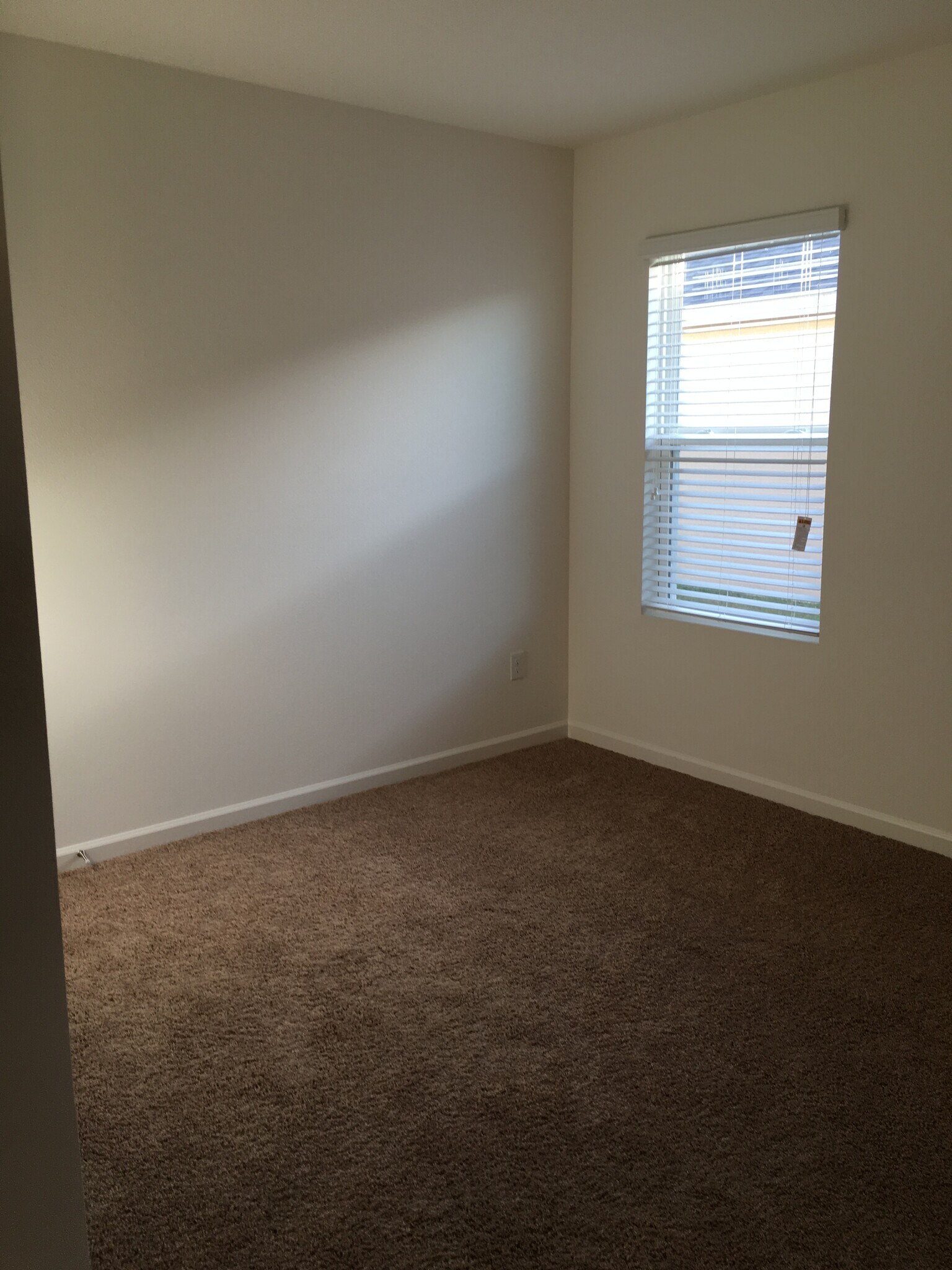 Building Photo - 1522 Lexington Square SW