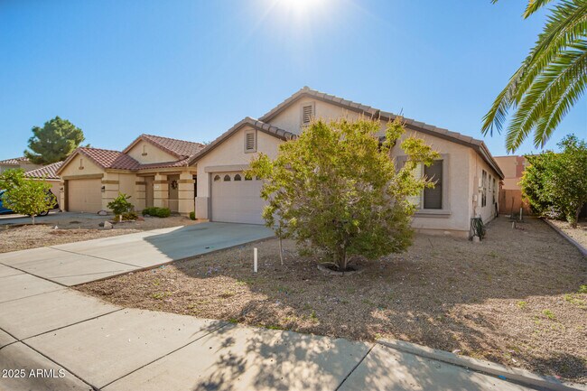 Building Photo - 881 E Appaloosa Rd