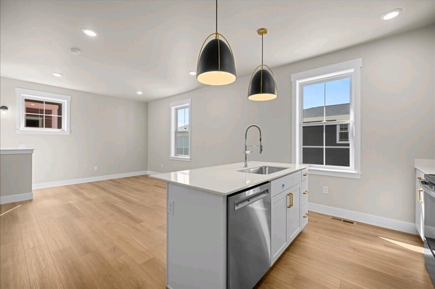 Building Photo - 6108 Northstead Ave