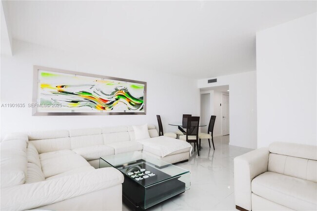 Building Photo - 4010 Galt Ocean Dr