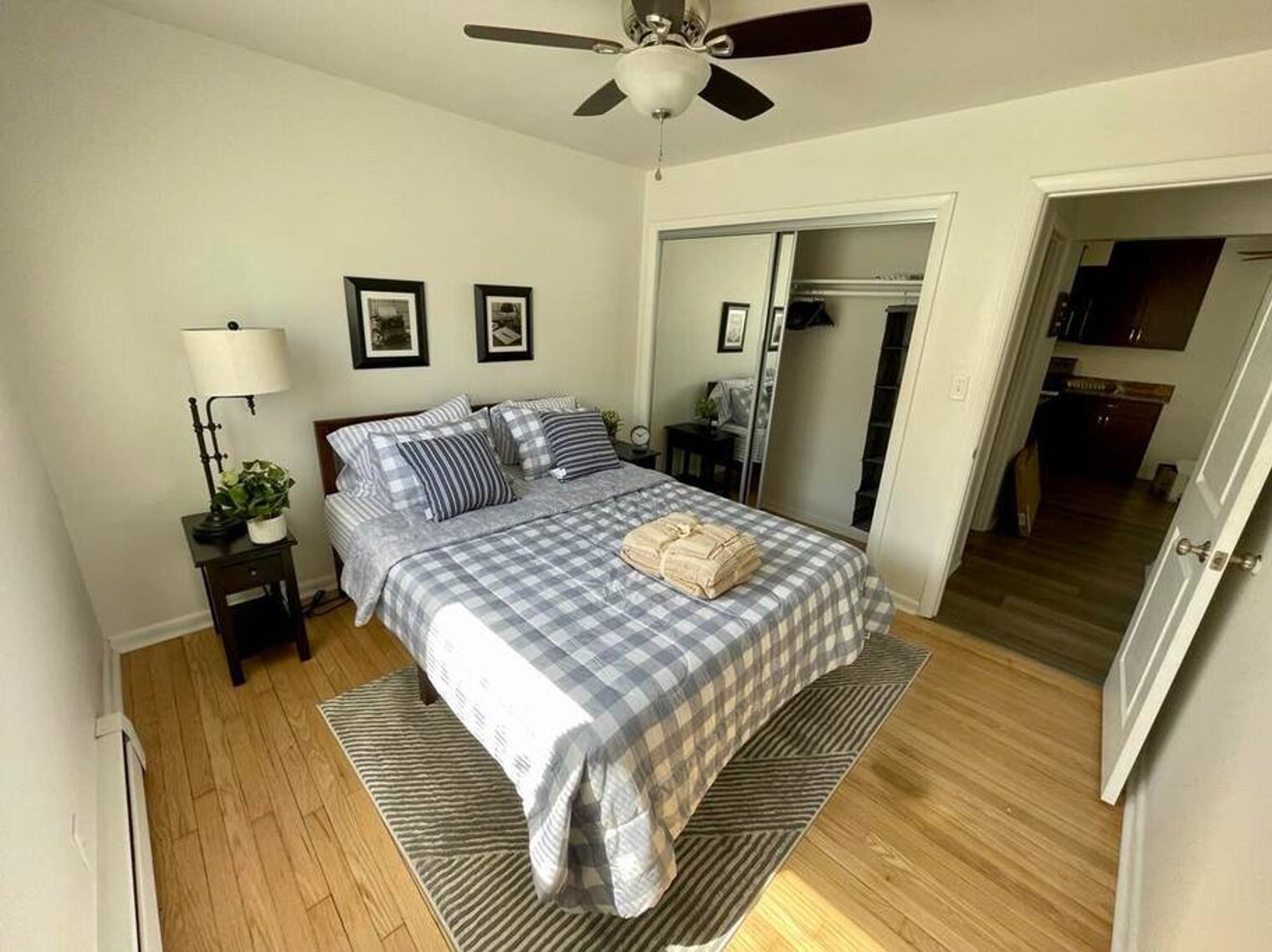 Building Photo - 475 E Merrill Ave