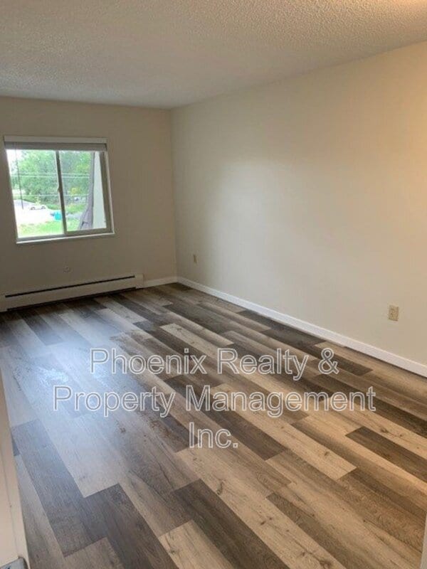 Building Photo - 3150 Iris Ave