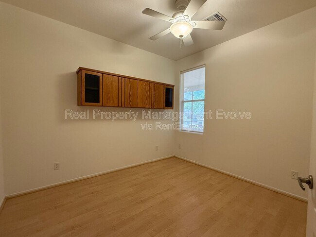 Building Photo - 3038 W Trapanotto Rd