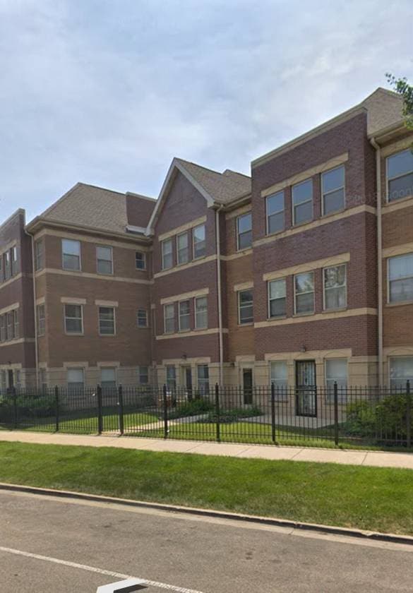 Building Photo - 4114 S Drexel Blvd