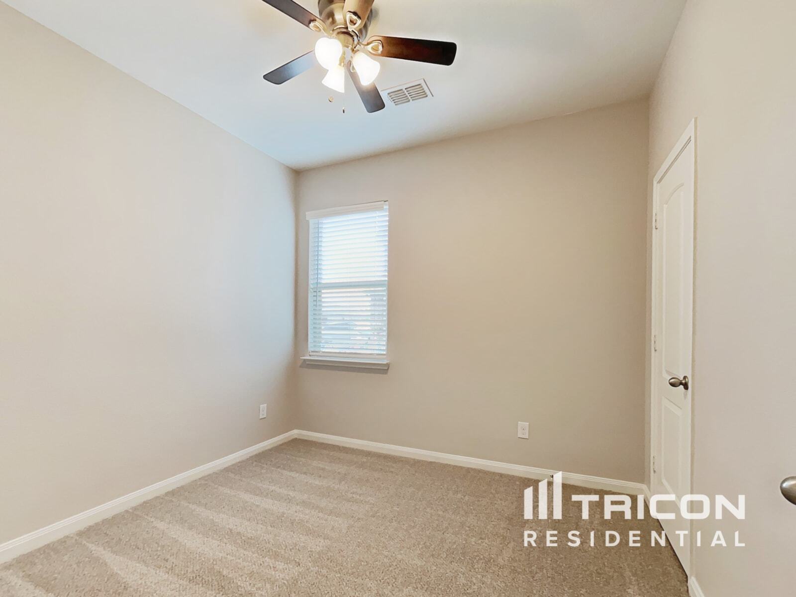 Building Photo - 216 Ryan St