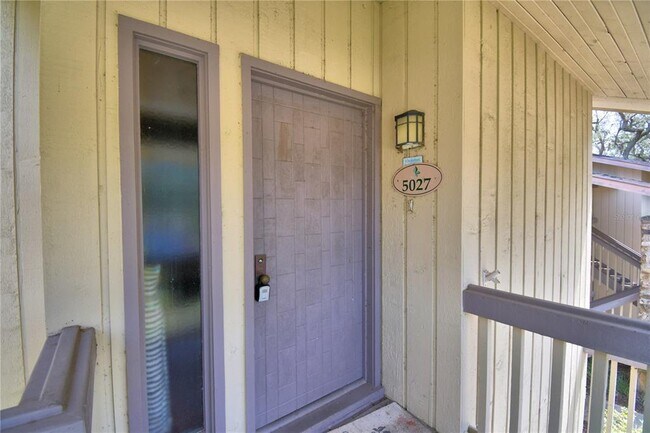 Building Photo - 5027 Sherwood Ln