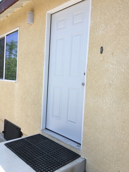 Building Photo - 21428 Meyler St
