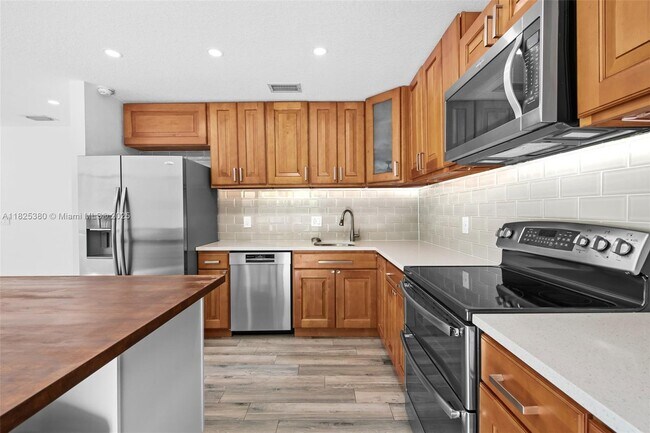 Building Photo - 11293 Rhapsody Rd