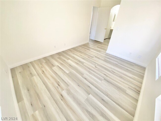 Building Photo - 2200 S Fort Apache Rd