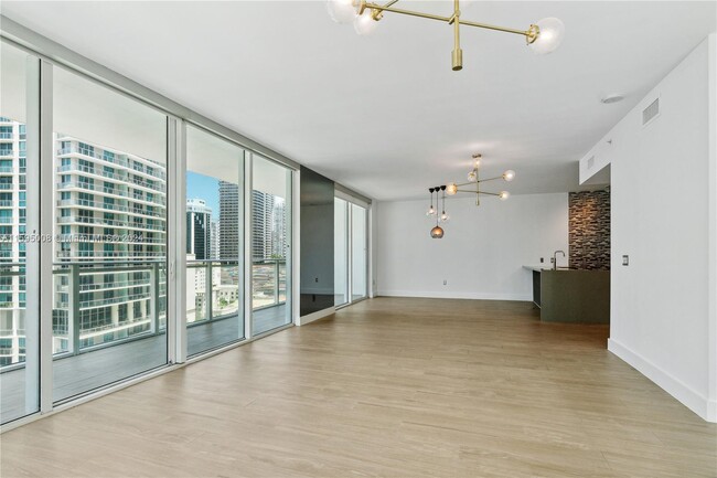 Building Photo - 1080 Brickell Ave