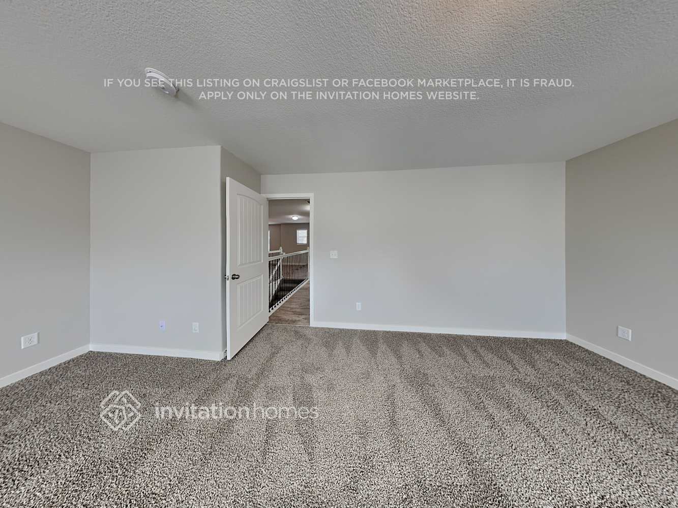 Building Photo - 4041 Creek Legend View