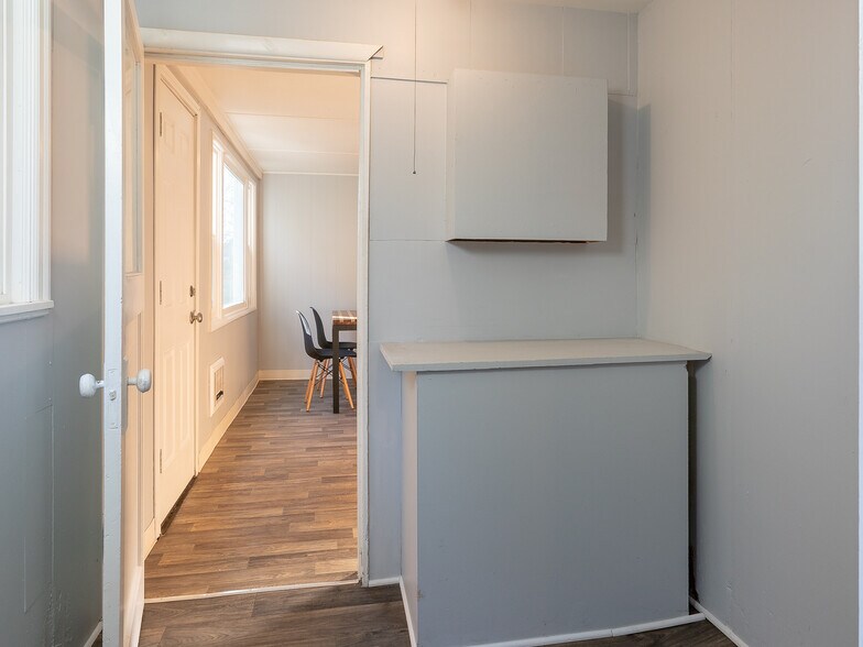 Building Photo - 540 SE 151st Ave