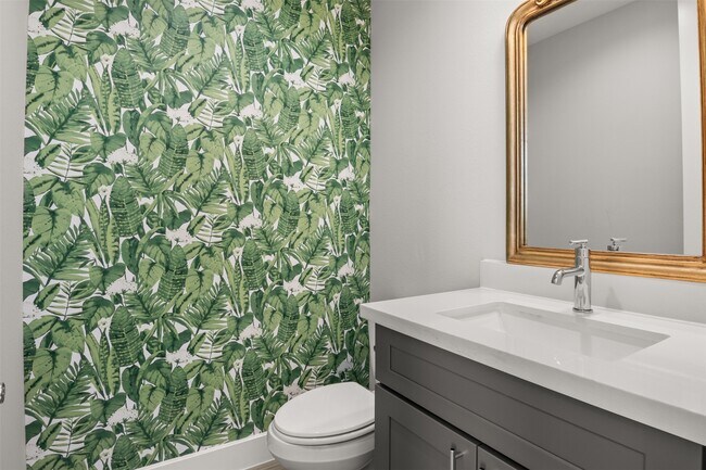 Building Photo - 1214 Upton St