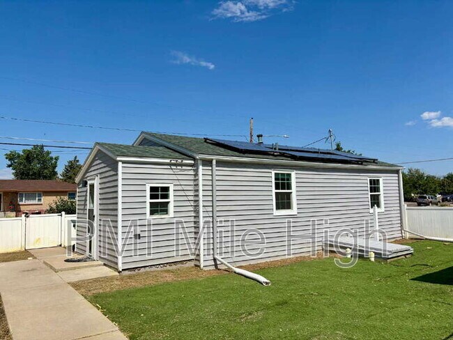 Building Photo - 98 N 12th Ave