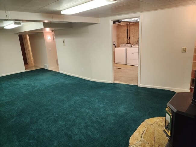 Building Photo - 5065 S 300 W