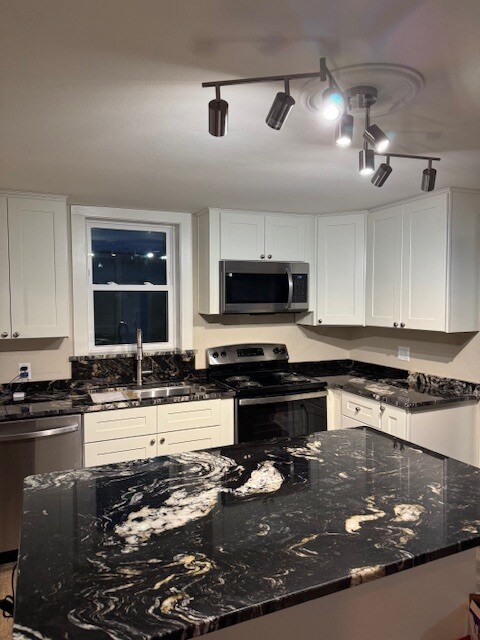 Building Photo - Franklin