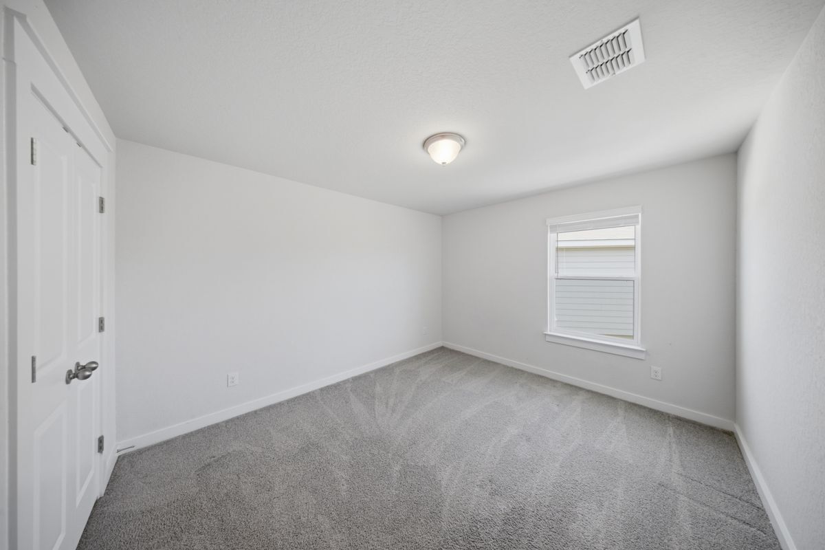 Building Photo - 8007 Chasemont Ct