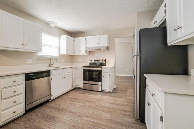 Building Photo - 7289 Timbercreek Ct