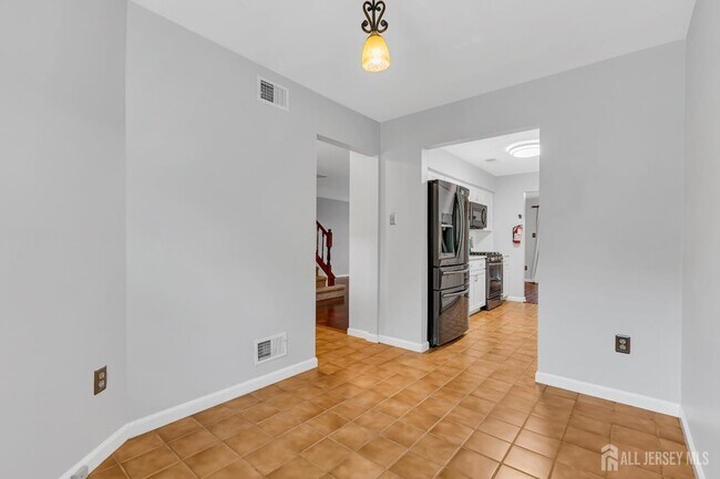Building Photo - 31 Fair Acres Ct