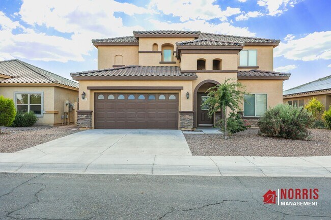 Primary Photo - Beautiful Large Home in Casa Grande