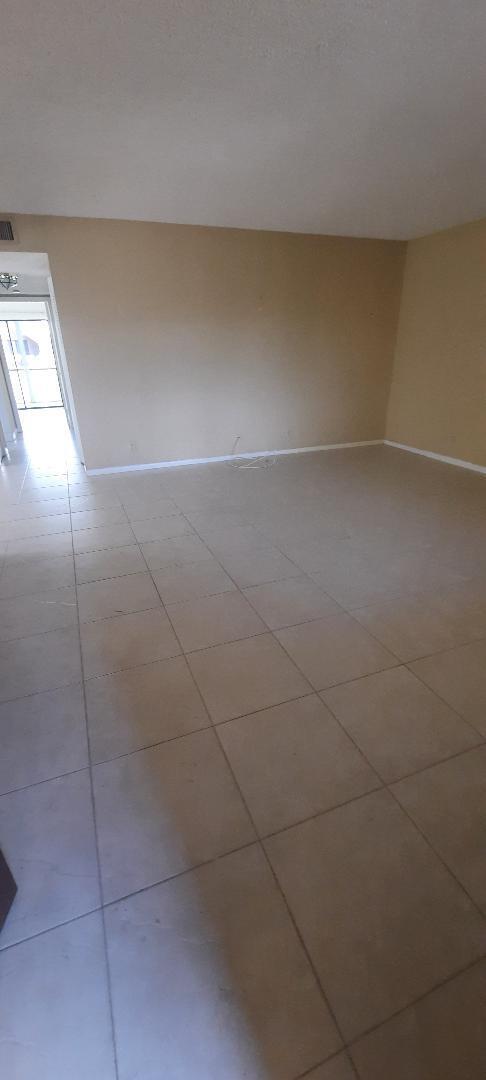 Building Photo - 15217 Lakes of Delray Blvd