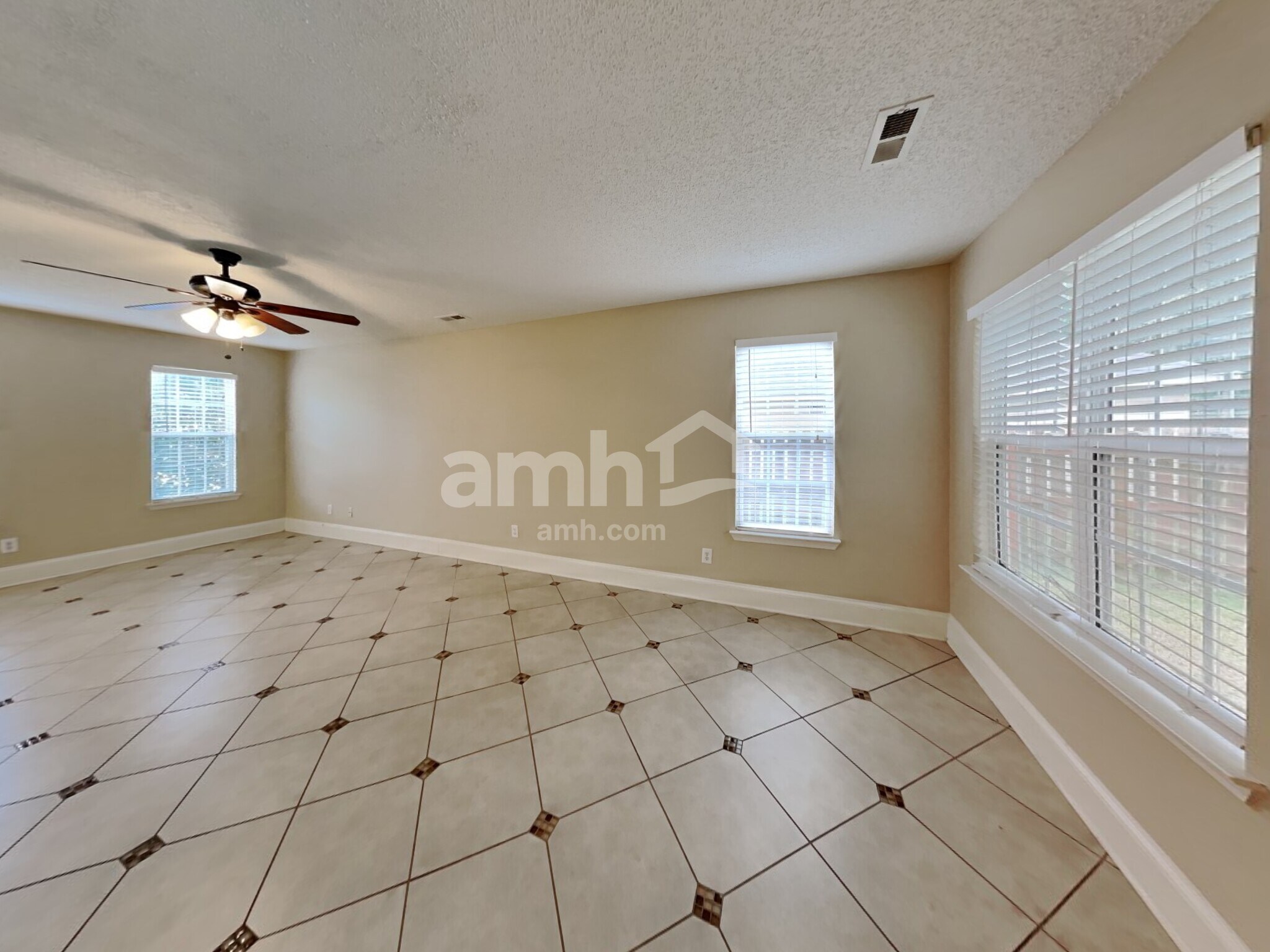 Building Photo - 6333 Goldenblush Cir