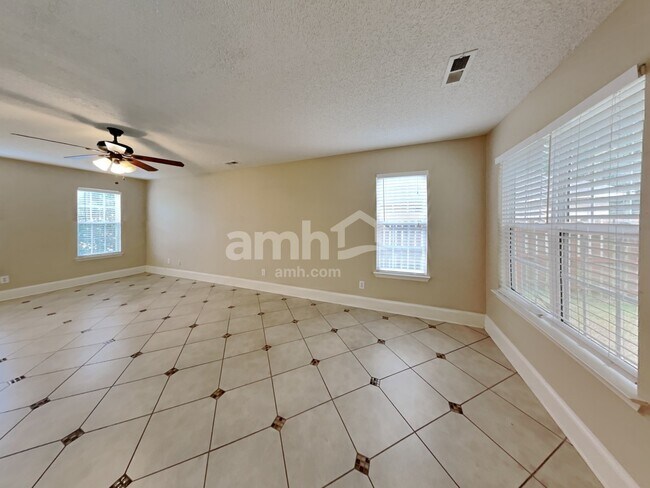 Building Photo - 6333 Goldenblush Cir