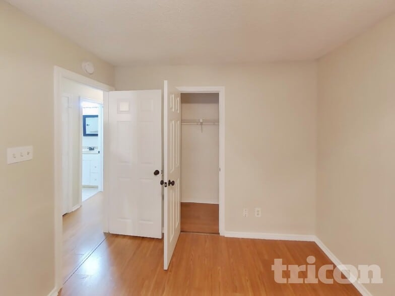 Building Photo - 1424 Savannah St