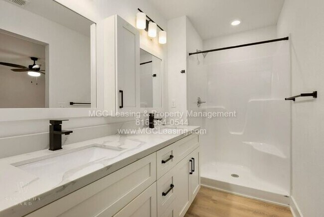 Building Photo - Ayden Place Townhome