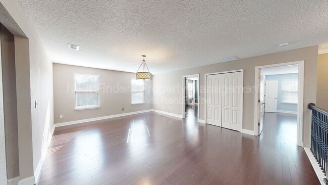 Building Photo - 2588 Cody Dr