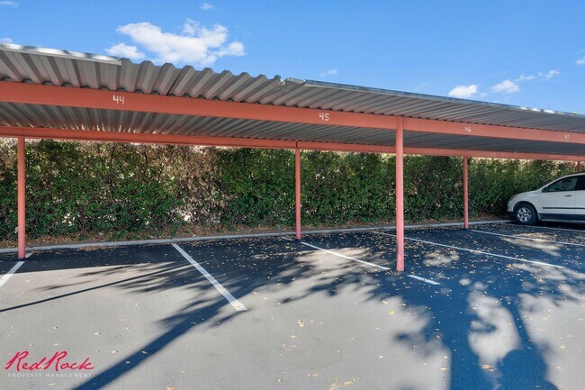 Building Photo - 2 Bedroom Condo in the Heart of St. George!