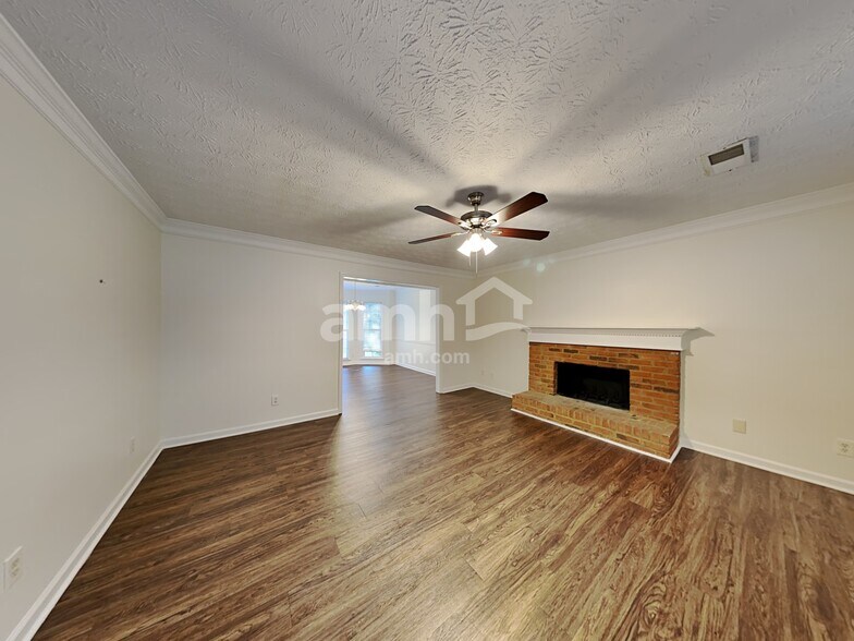 Building Photo - 2718 Ridgely Ct