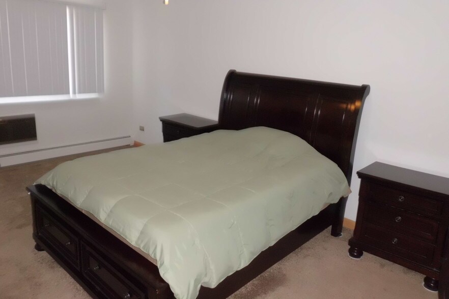 Master Bedroom 1 - 745 S Alton Way