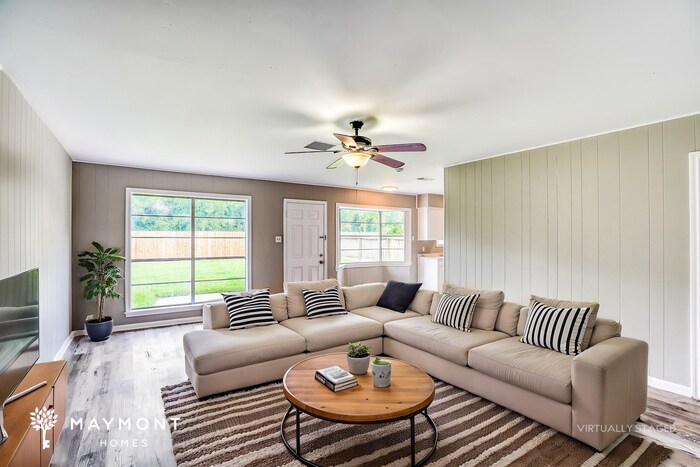 Building Photo - 1303 Bayou Dr