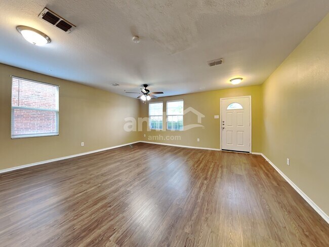 Building Photo - 1836 Elk Lake Tr