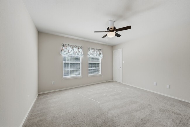 Building Photo - 26038 Palmdale Estate Dr