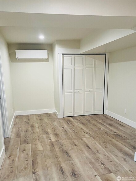 Building Photo - 9359 Forest Ct SW