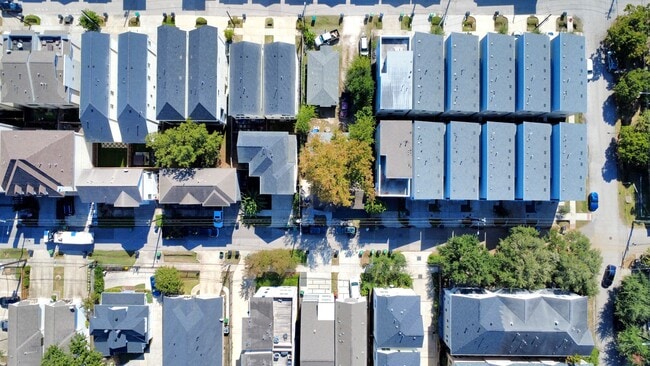 Building Photo - 4215 Eli St