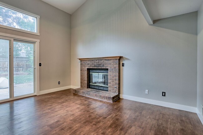 Building Photo - 4 Bedroom home in Fort Collins