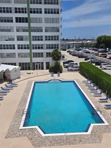 Primary Photo - 2100 Sans Souci Blvd