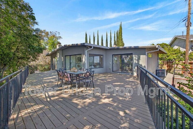 Building Photo - 3937 Orangewood Dr