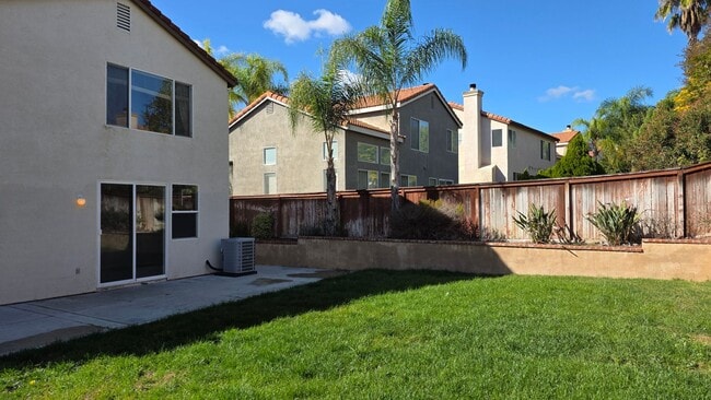 Building Photo - Paseo del Sol 3 bedroom