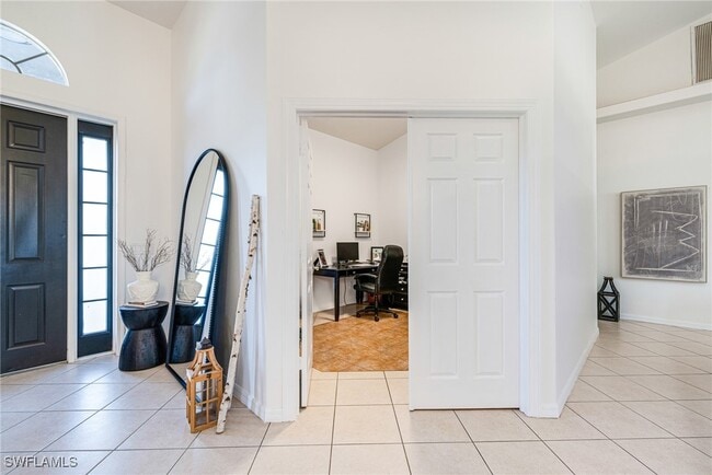 Building Photo - 461 Everglades Blvd N