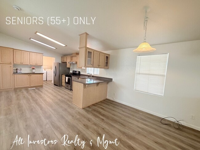 Building Photo - 200 N El Camino Real