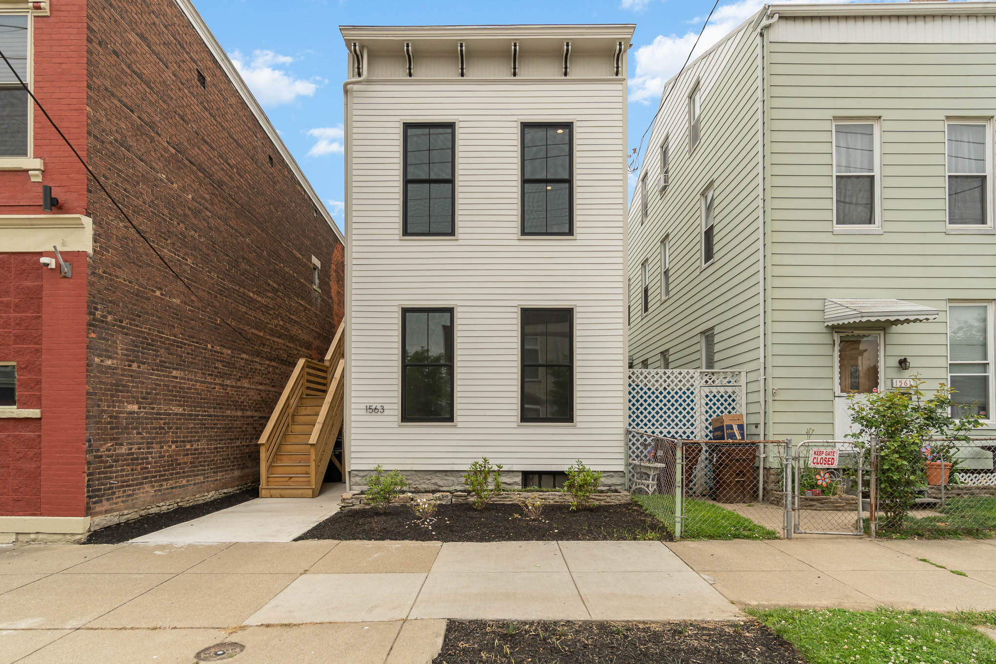 Building Photo - 1563 Holman St